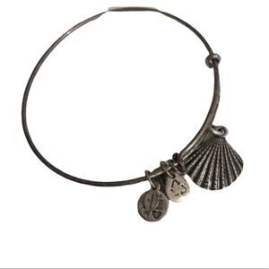 Alex and Ani Shell seashell Silver Charm Bracelet Bangle adjustable